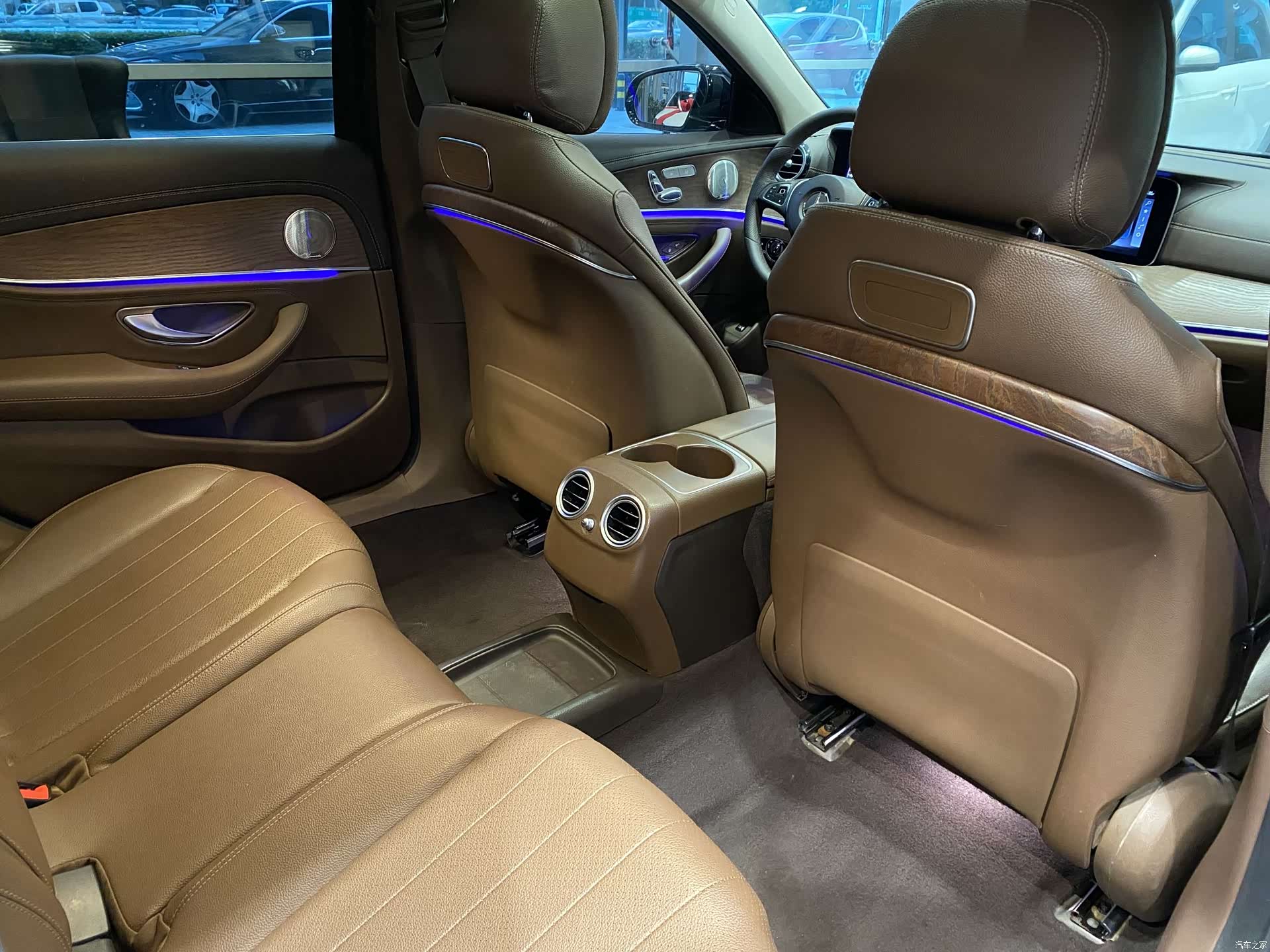 Mercedes-Benz E-Class, 2018 10