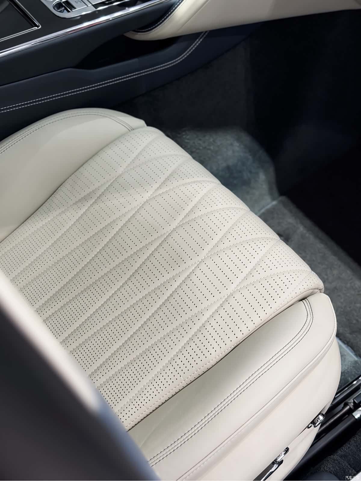 Bentley Flying Spur, 2020 21