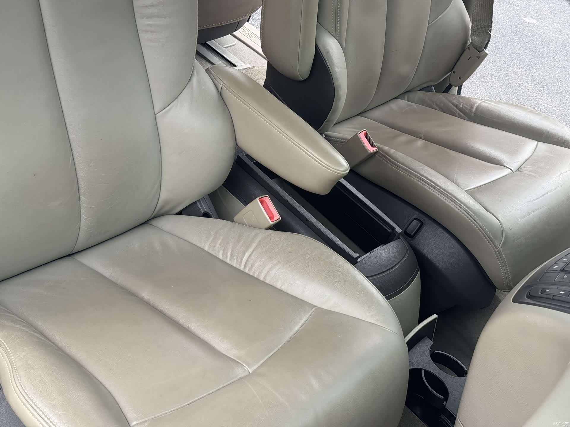 Buick GL8, 2011 17