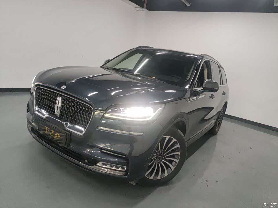 Lincoln Aviator