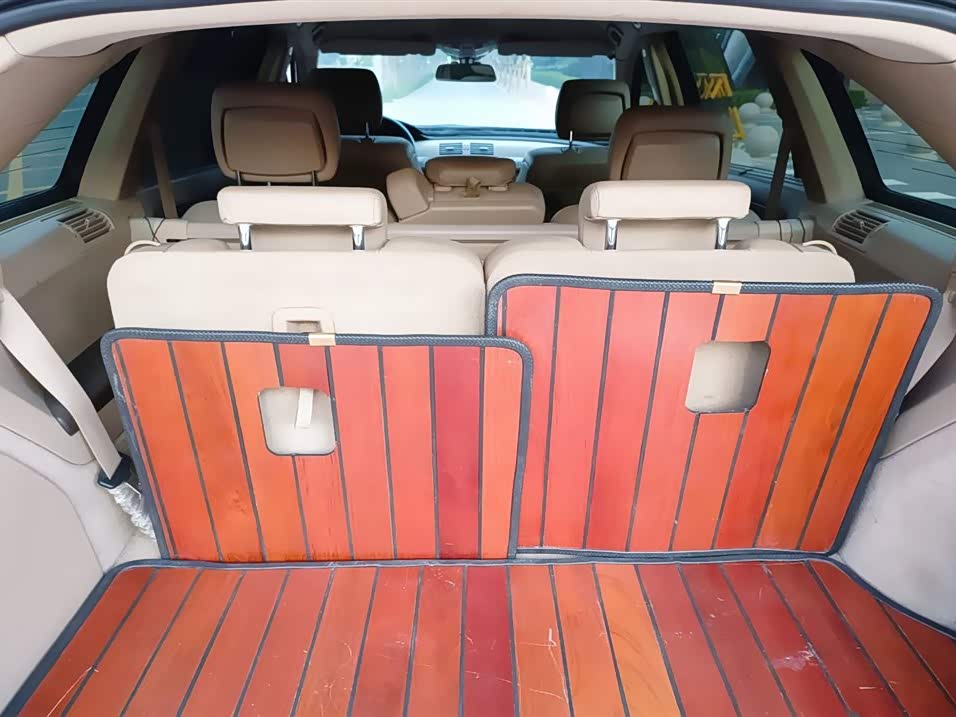 Mercedes-Benz R-class