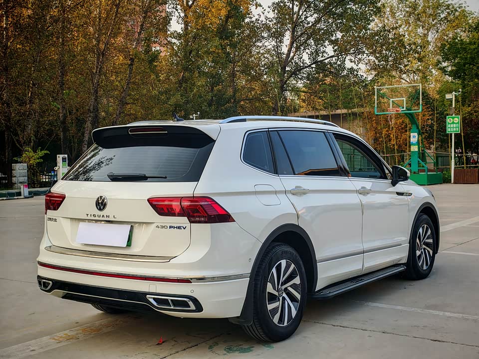 Volkswagen Tiguan L