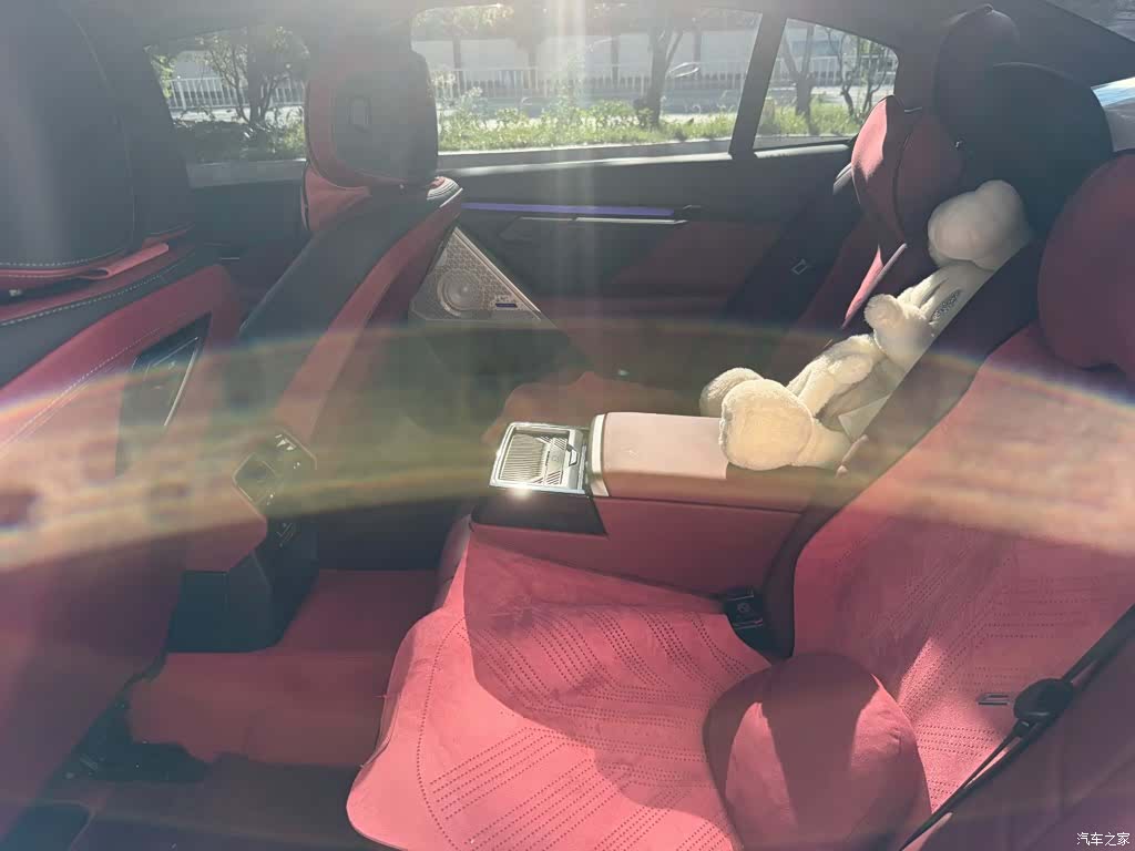 BMW i5, 2024 8