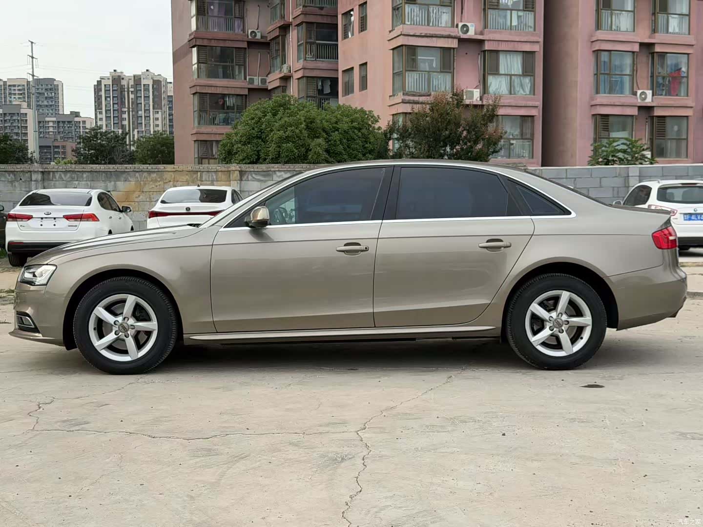 Audi A4L, 2014 3