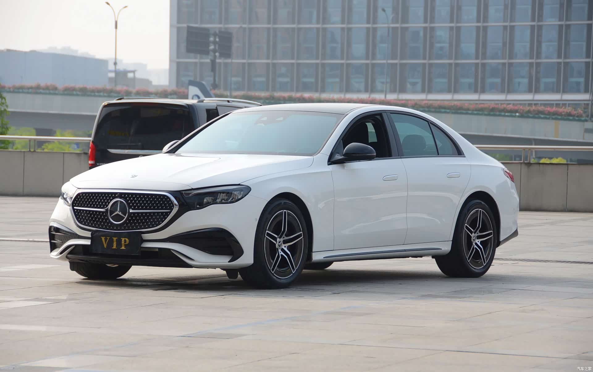 Mercedes-Benz E-Class, 2024 1