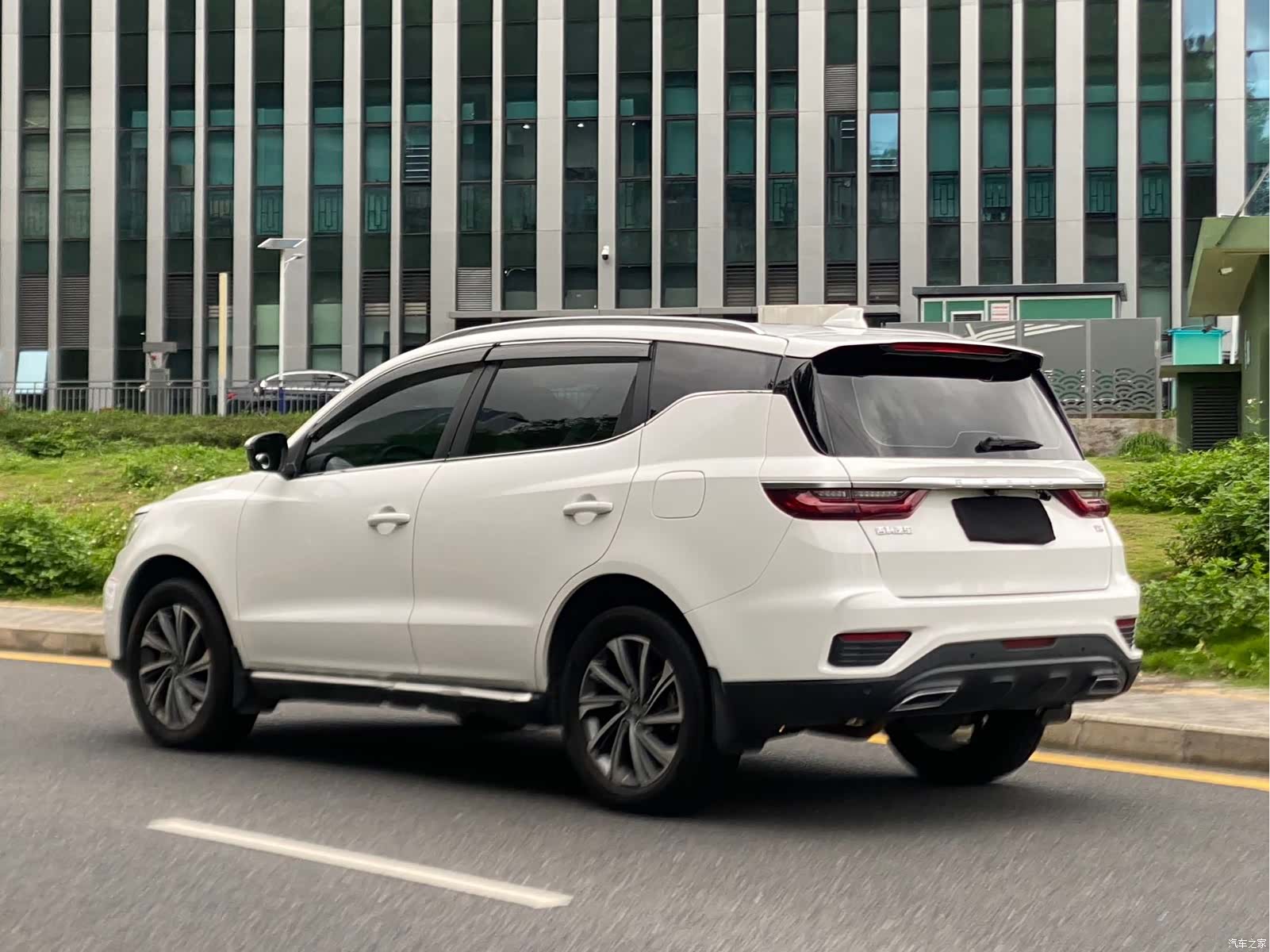 Geely X6, 2019 все фото
