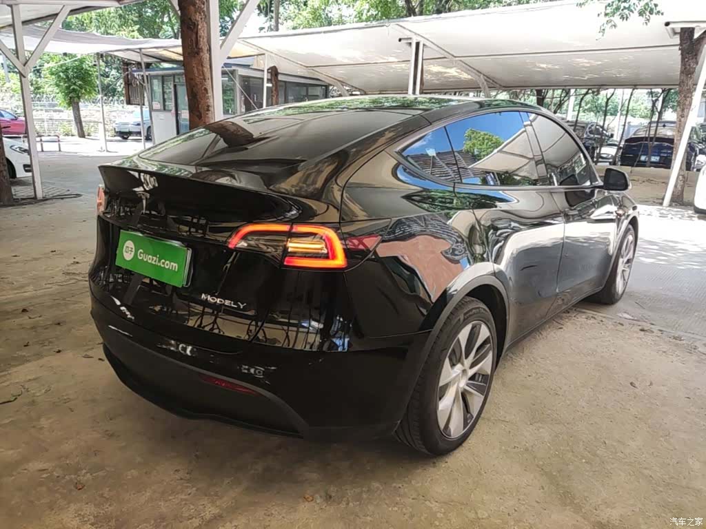 Tesla Model Y, 2021 7