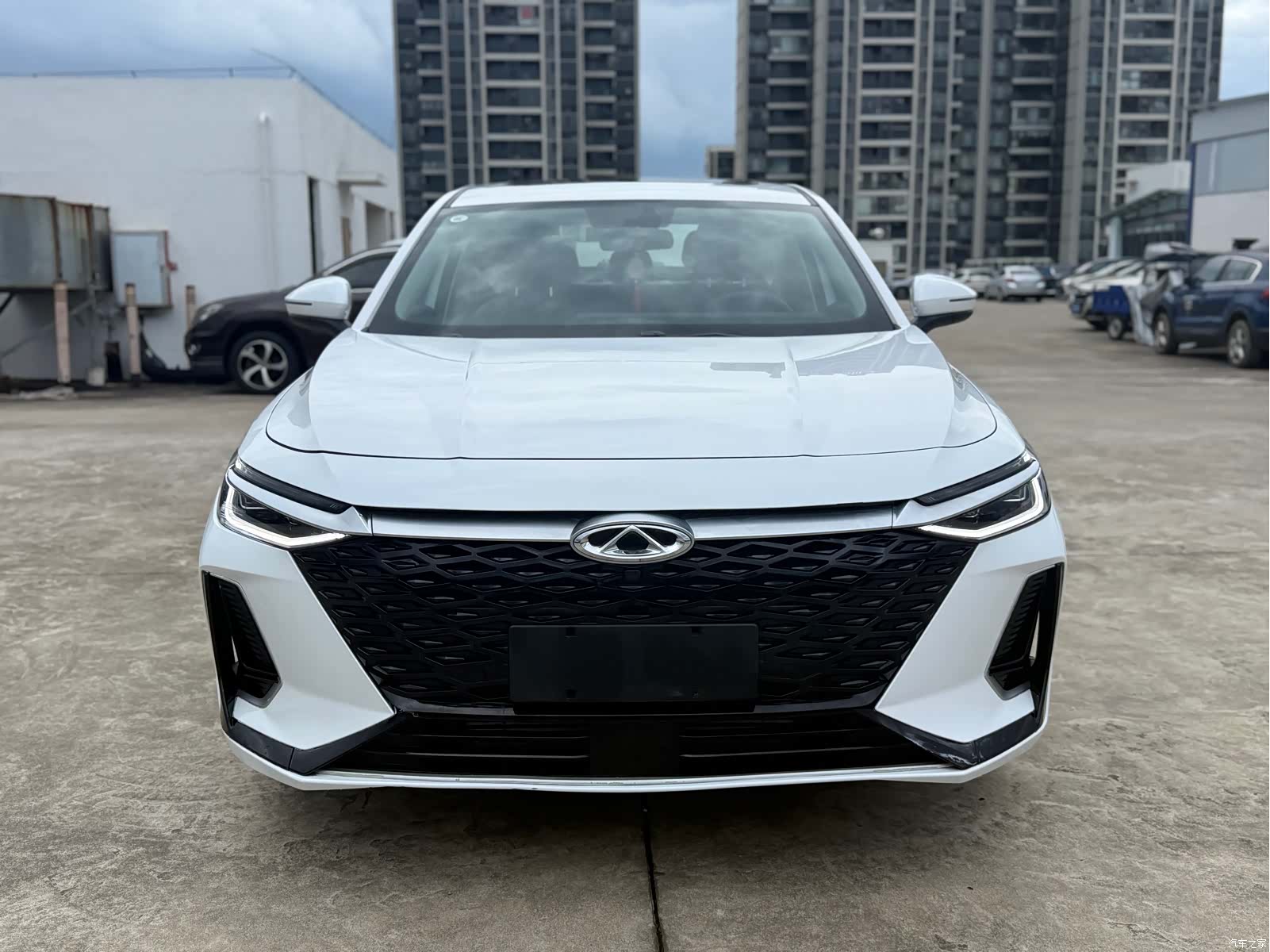 Chery Arrizo 8, 2024 2