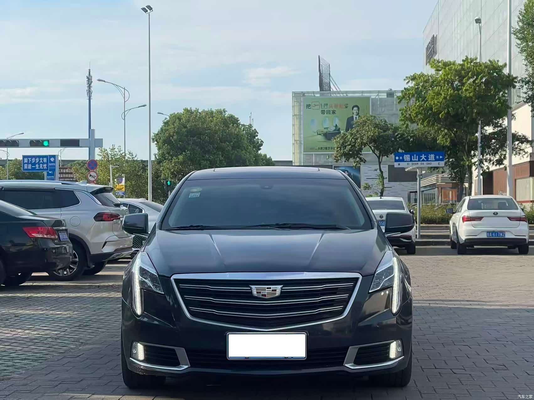 Cadillac XTS, 2018 2