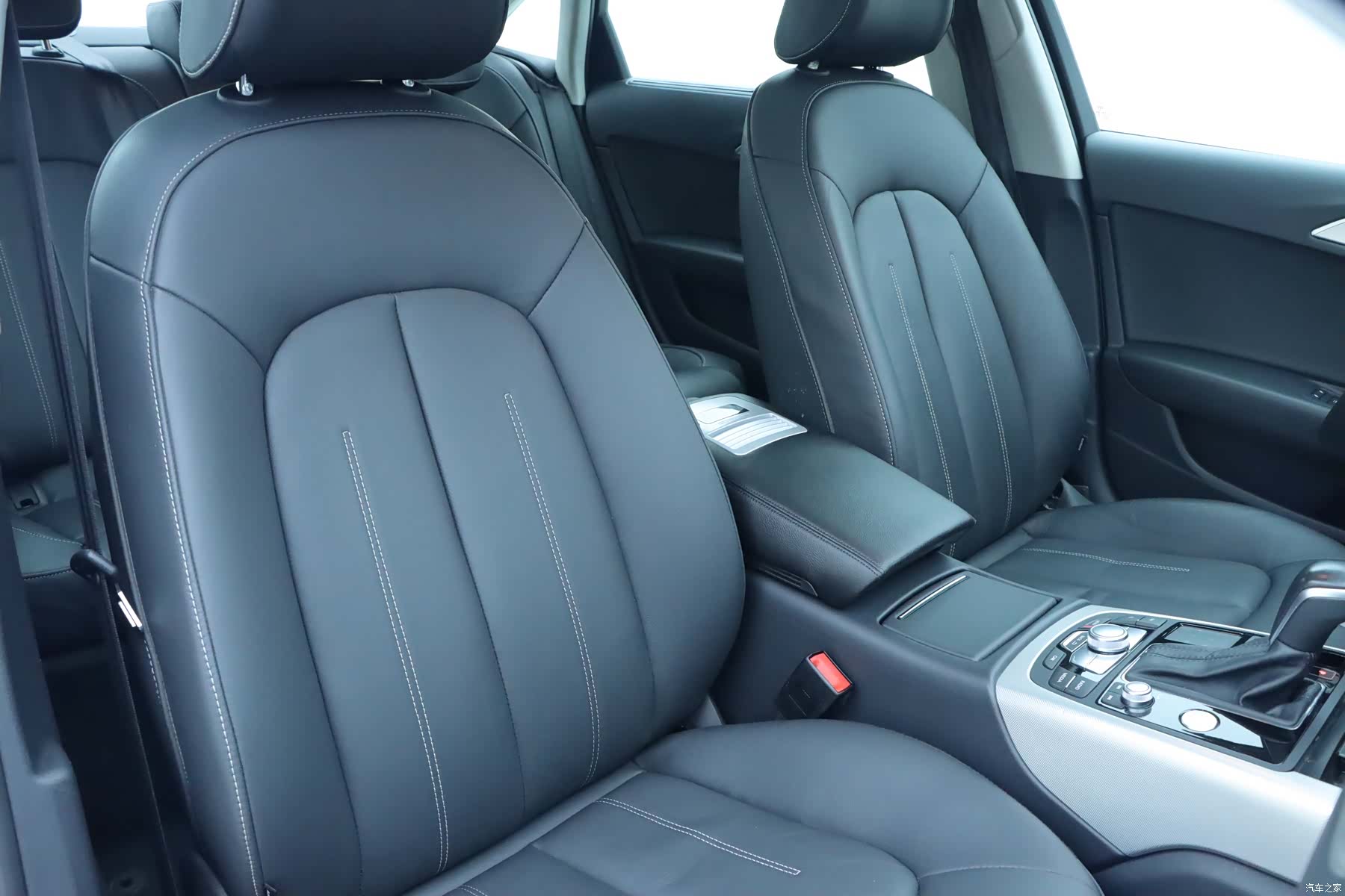 Audi A6L, 2018 9