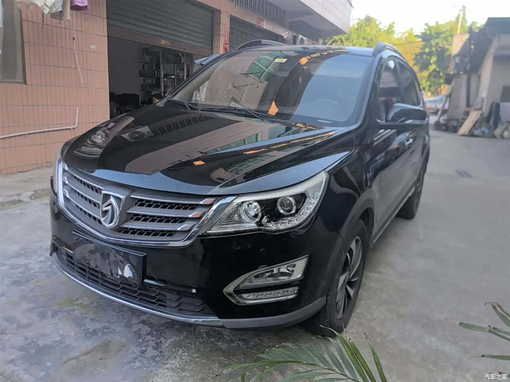 Wuling 560, 2017 2
