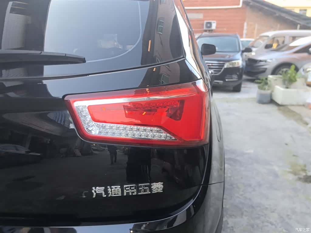 Wuling 560, 2017 8