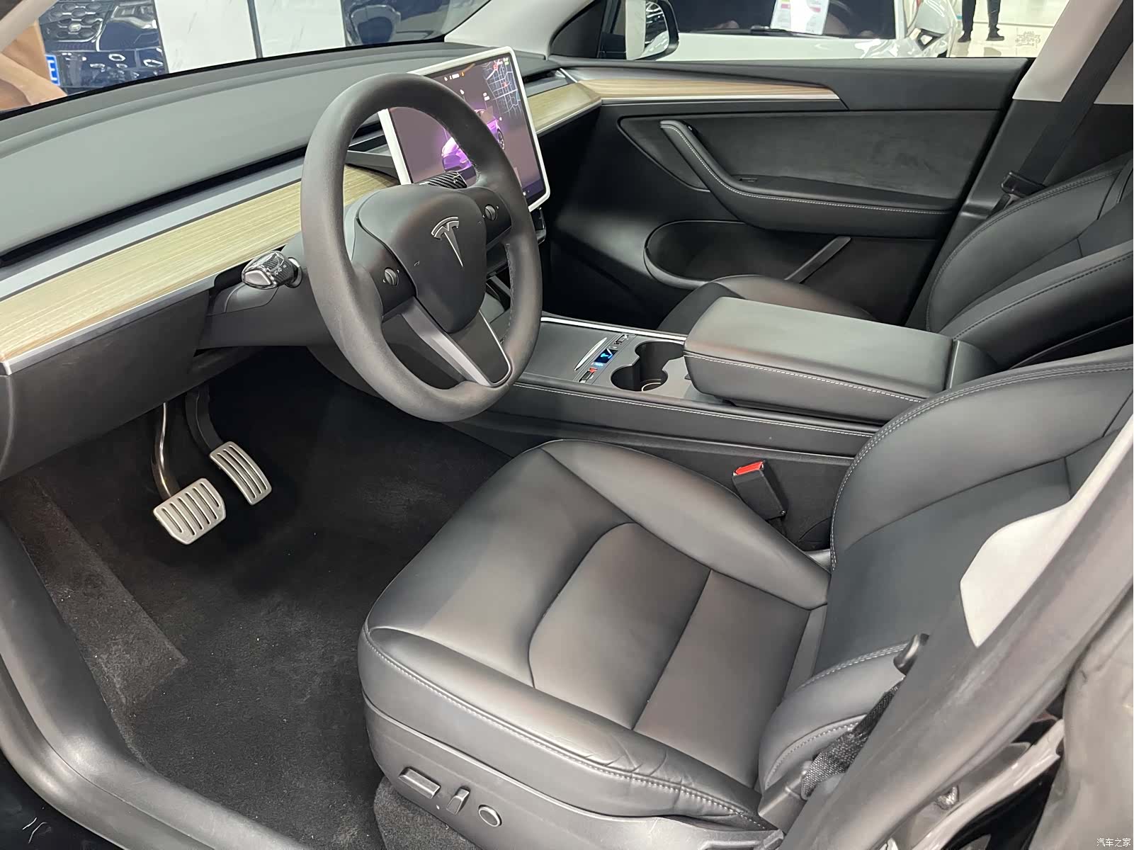 Tesla Model Y, 2023 6