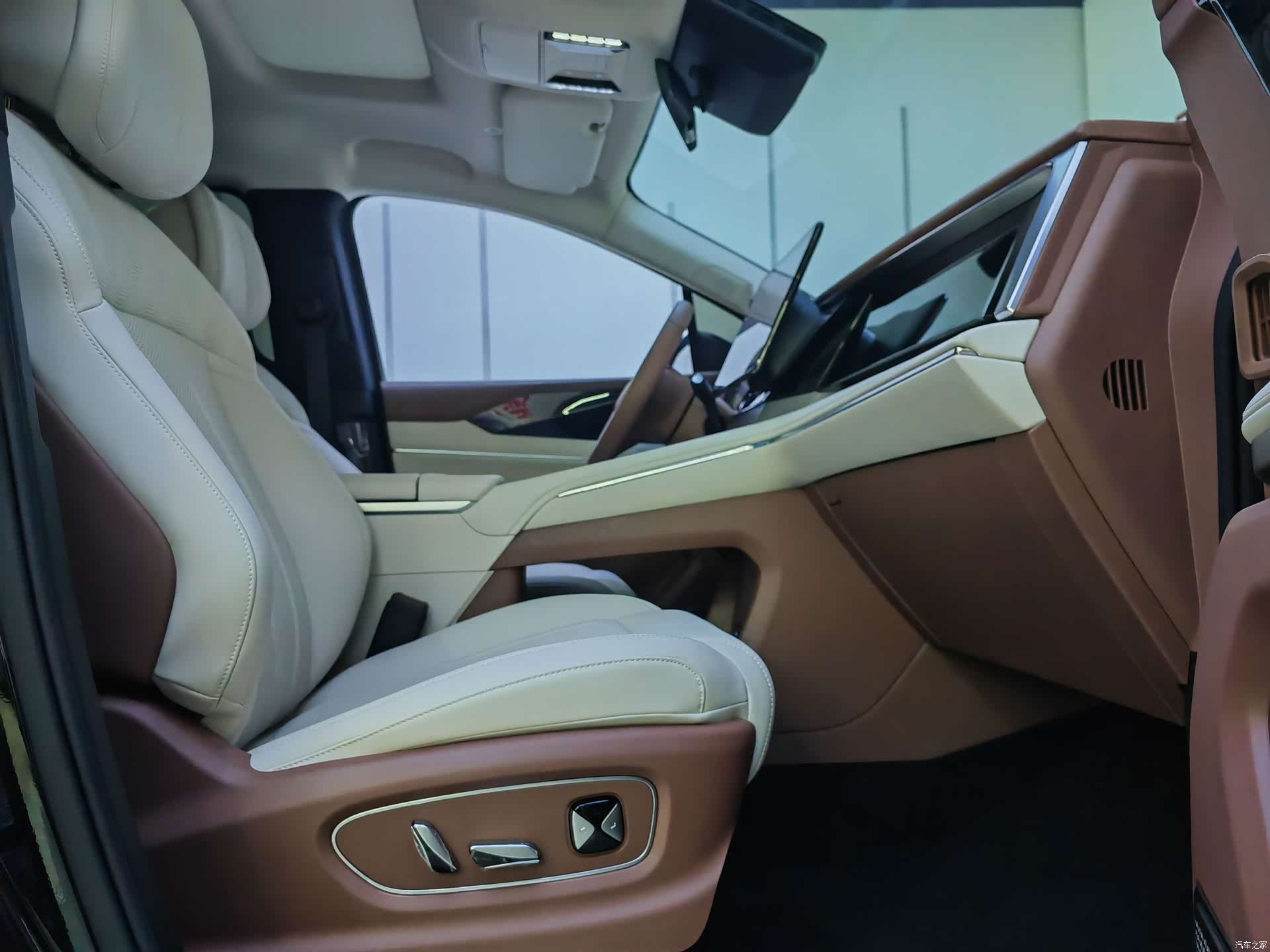 BYD Xia, 2025 10