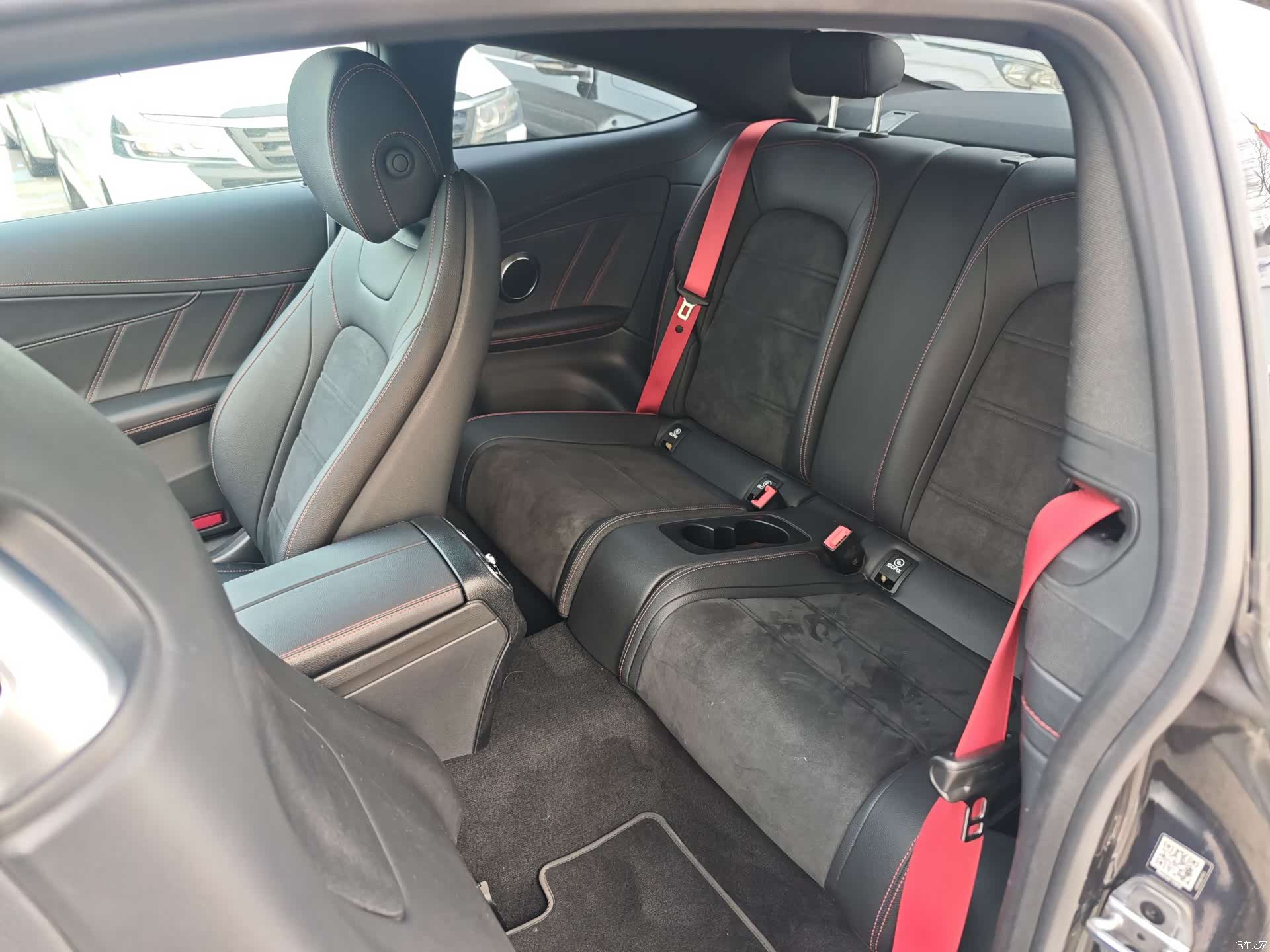 Mercedes-Benz C-Class, 2023 11