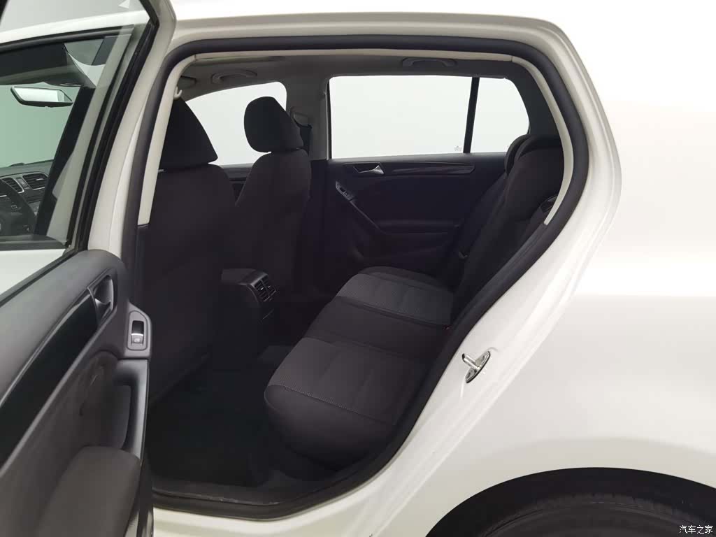 Volkswagen Golf, 2012 15