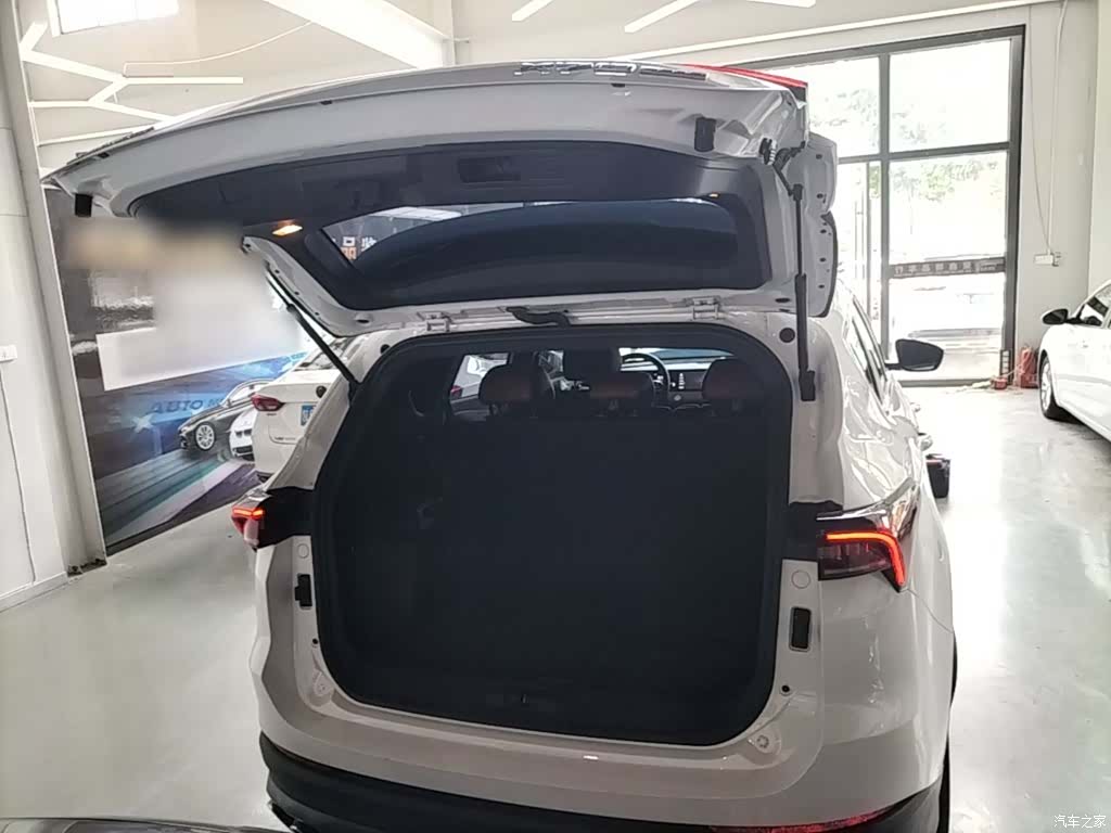 Jetour X70, 2021 19