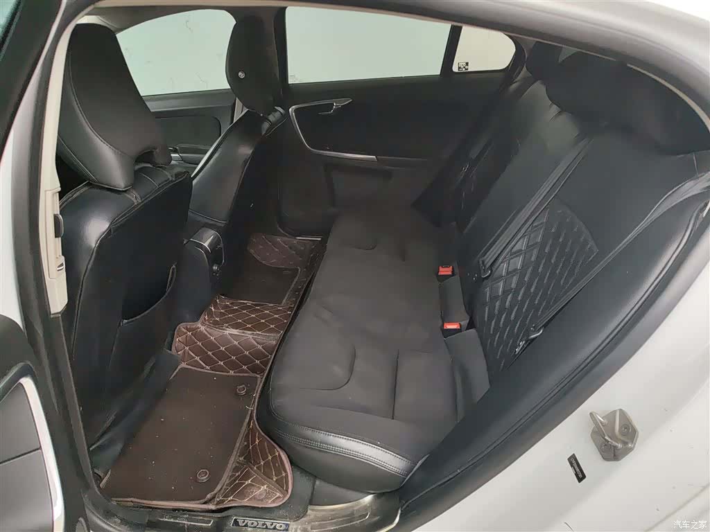 Volvo S60, 2016 13