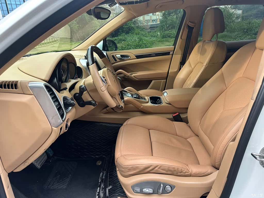 Porsche Cayenne, 2014 9