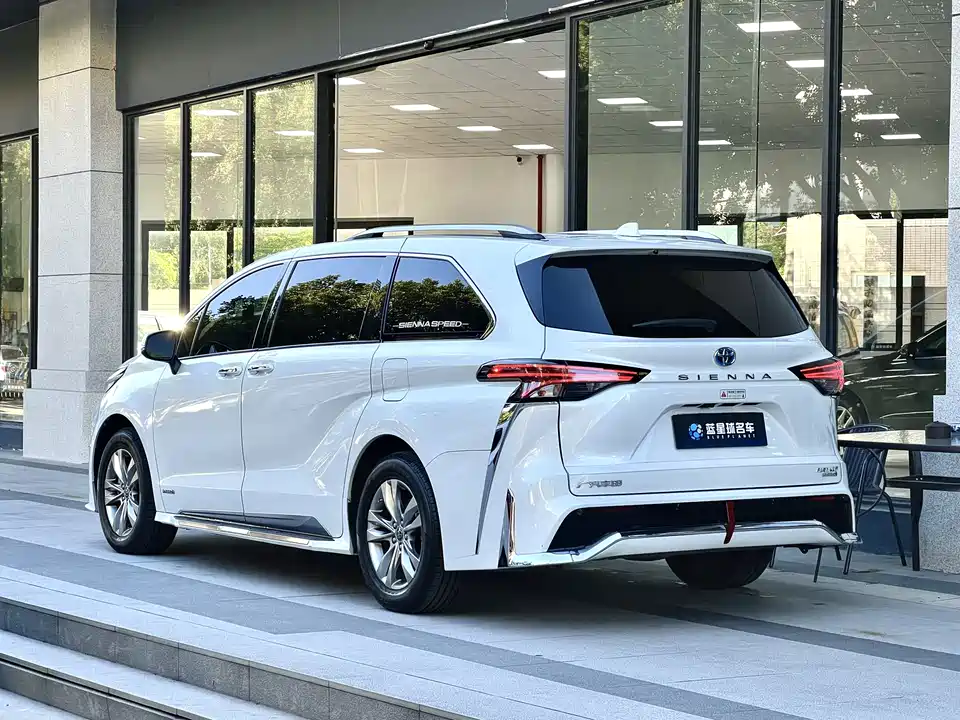 Toyota SIENNA