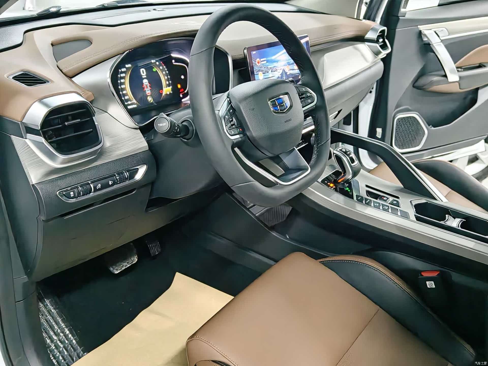 Geely Coolray, 2019 14