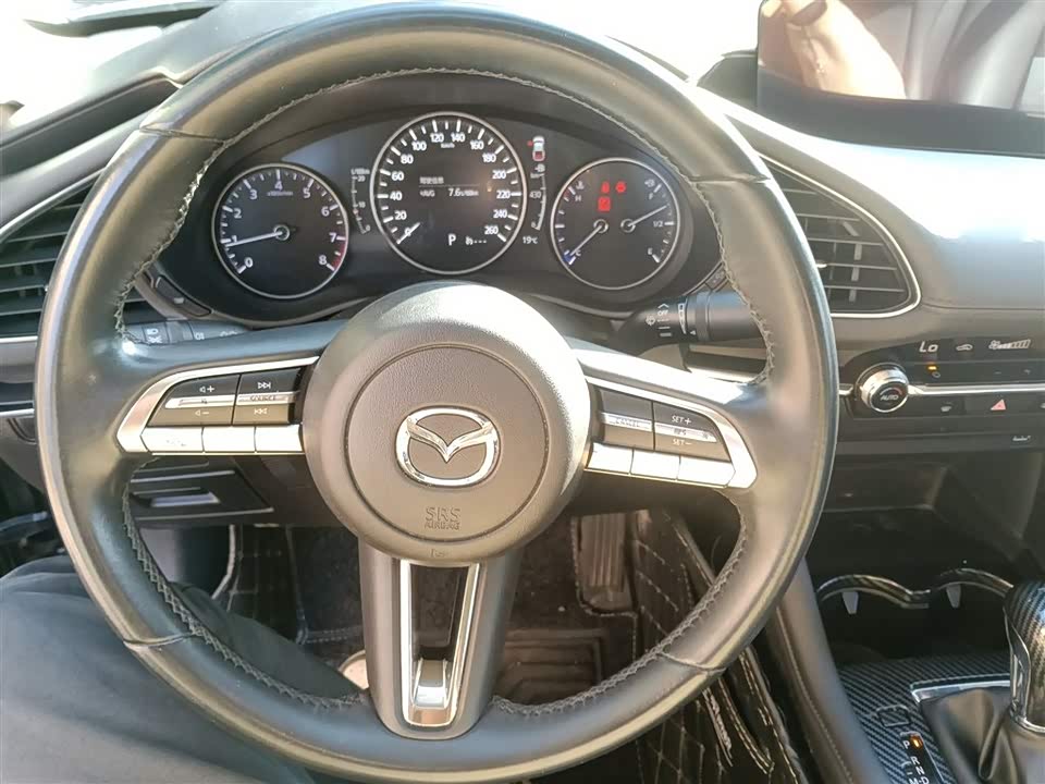 Mazda 3 Angkesaila