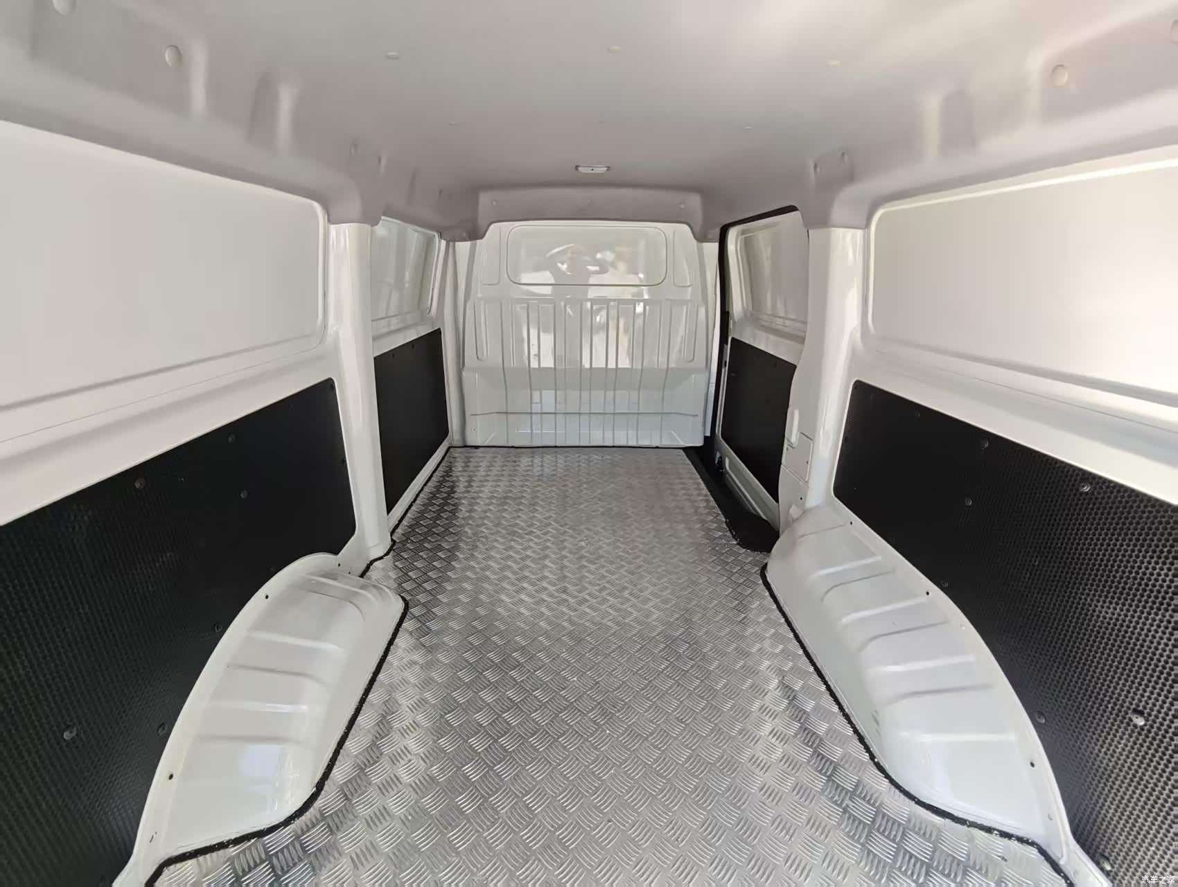 DongFeng EM26, 2025 11