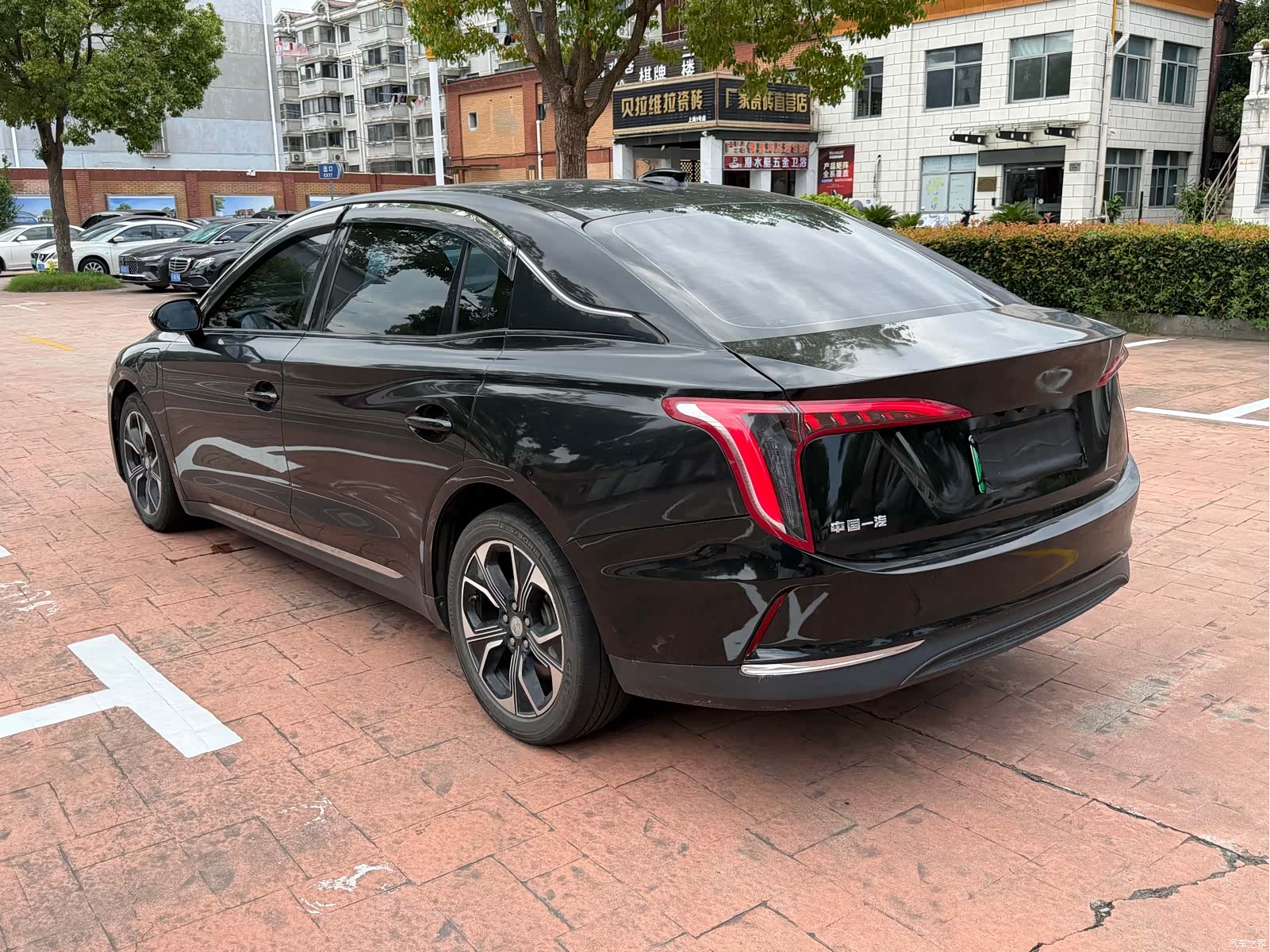 Hongqi QM5, 2021 8