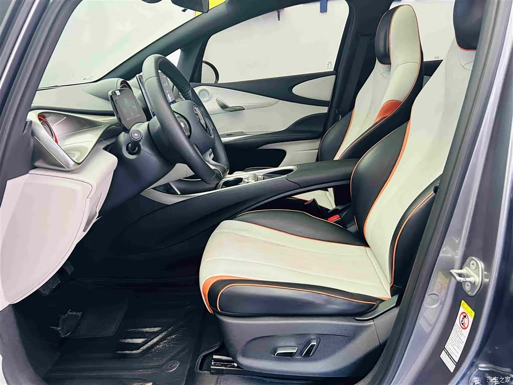 BYD Dolphin, 2022 18