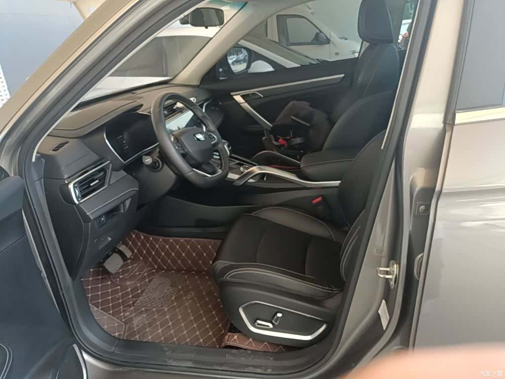 Geely FX, 2022 15