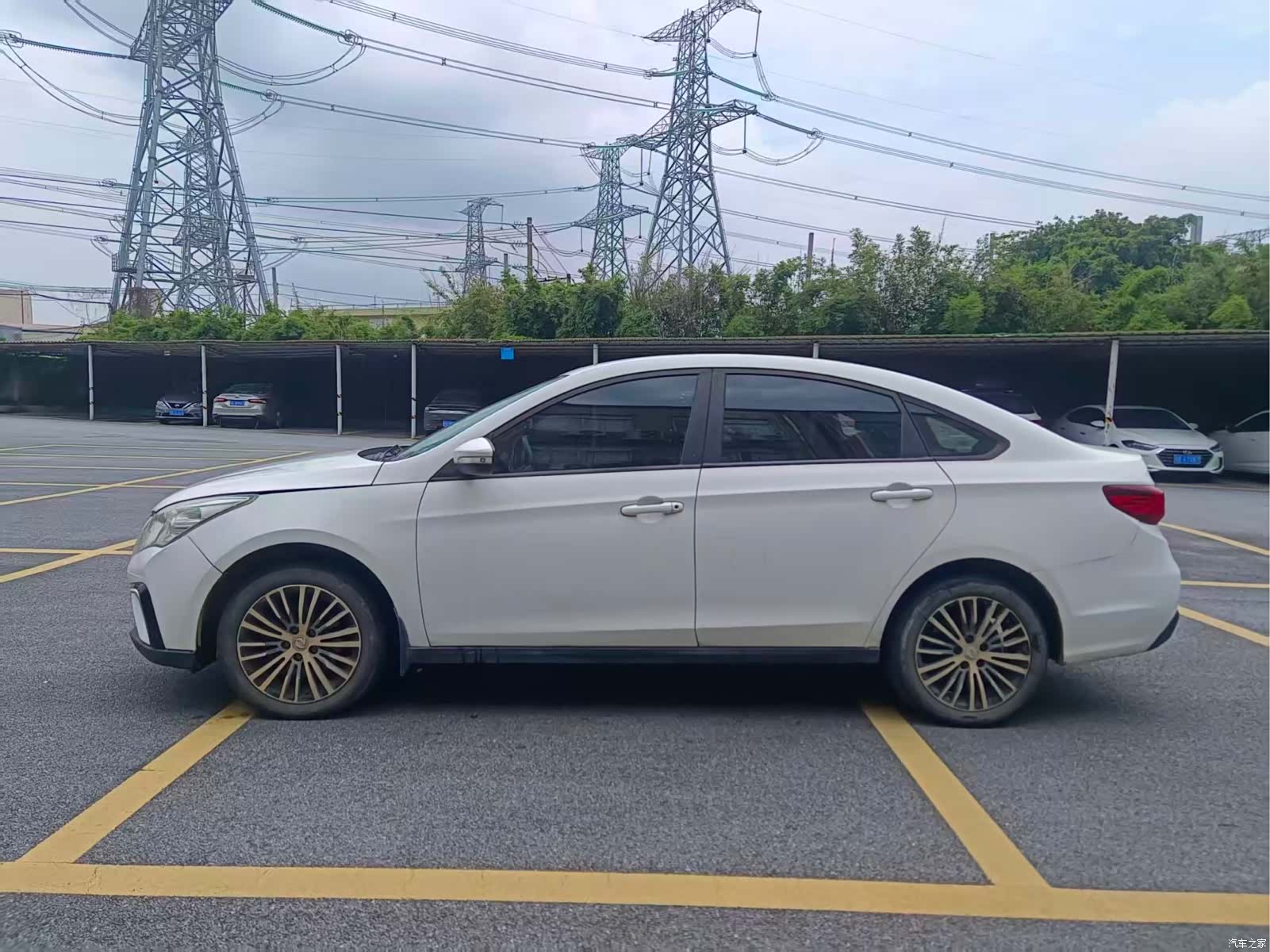 DongFeng S50EV, 2021 4