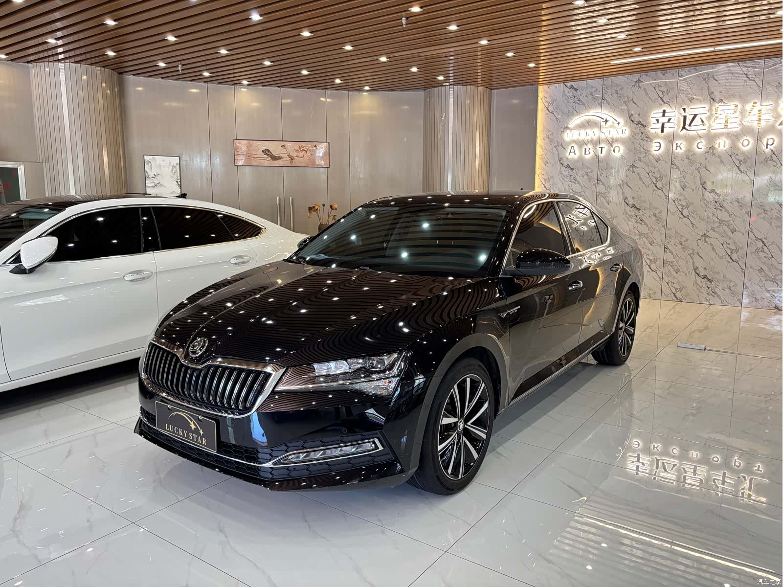 Skoda Superb, 2025 1