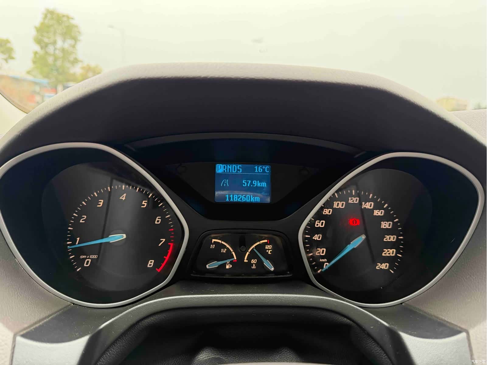 Ford Focus, 2013 12