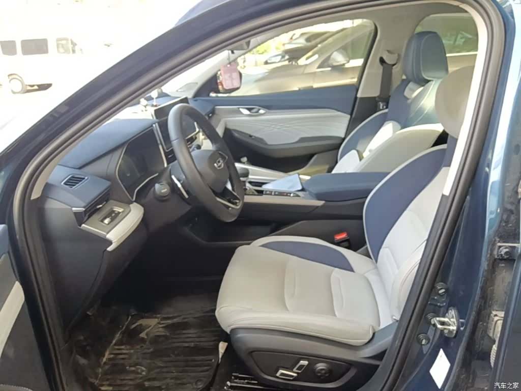 Geely Preface, 2023 15