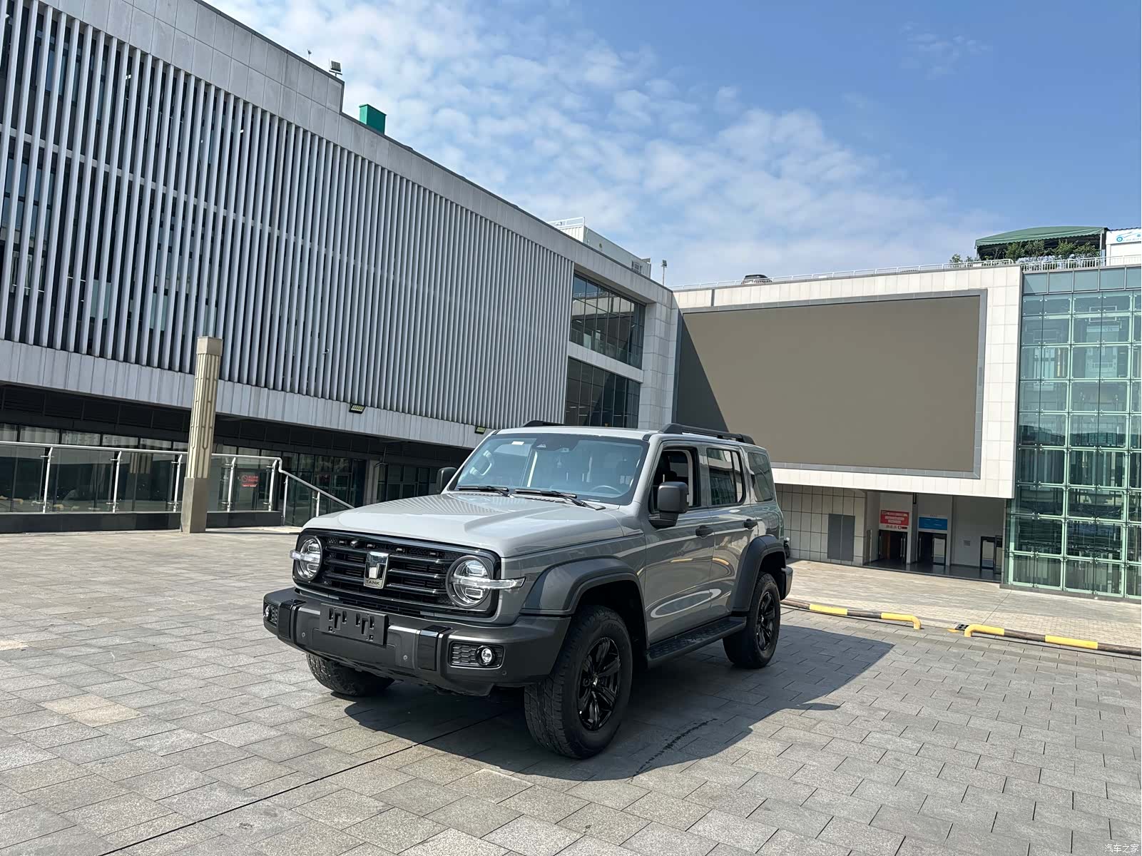 Tank 300, 2022 1