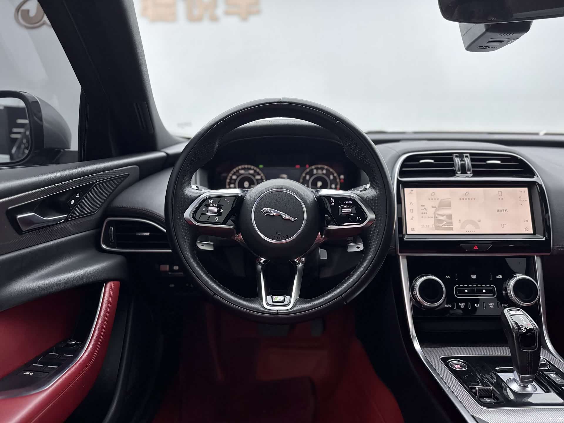 Land Rover XEL, 2021 6