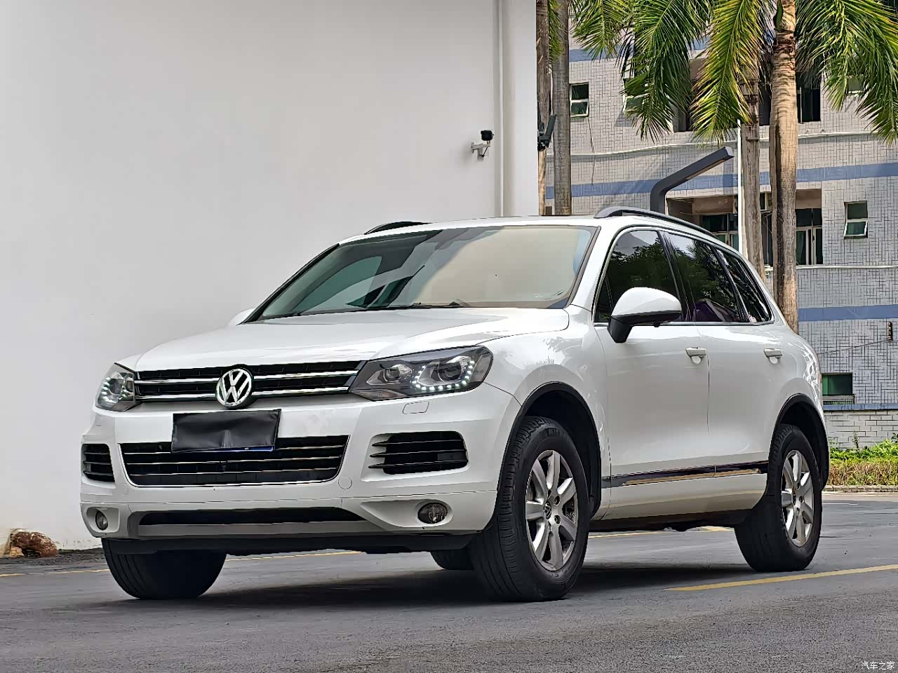 Volkswagen Touareg, 2015 1