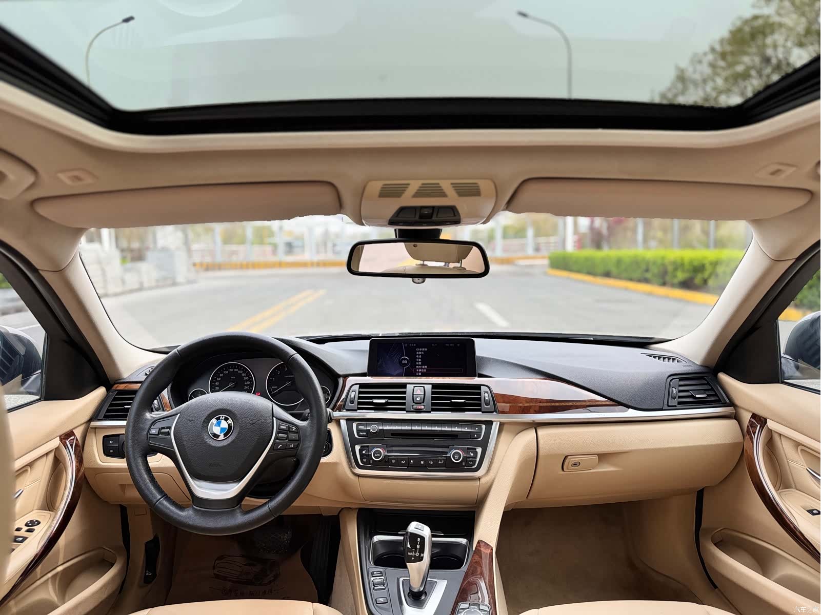 BMW 3 Series, 2013 12