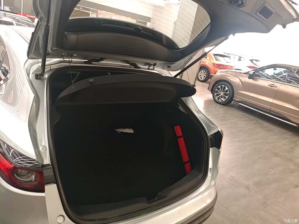 Mazda CX-4, 2022 19