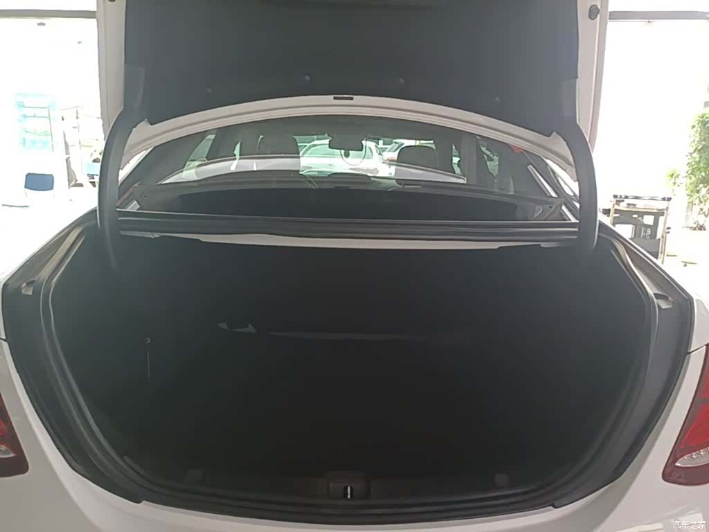 Mercedes-Benz E-Class, 2017 19
