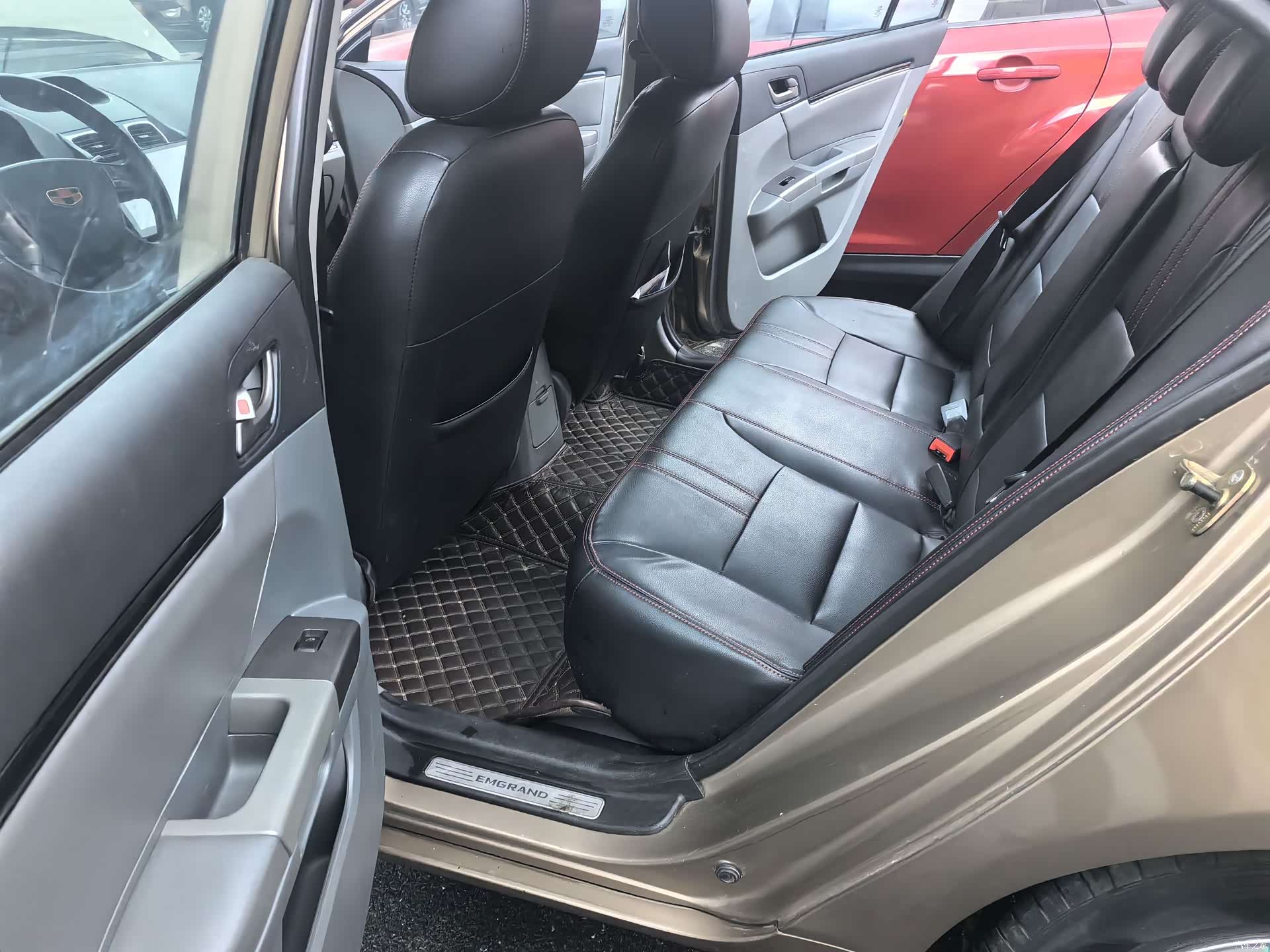 Geely Emgrand, 2012 11