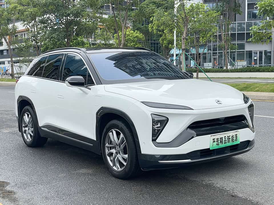 NIO ES6