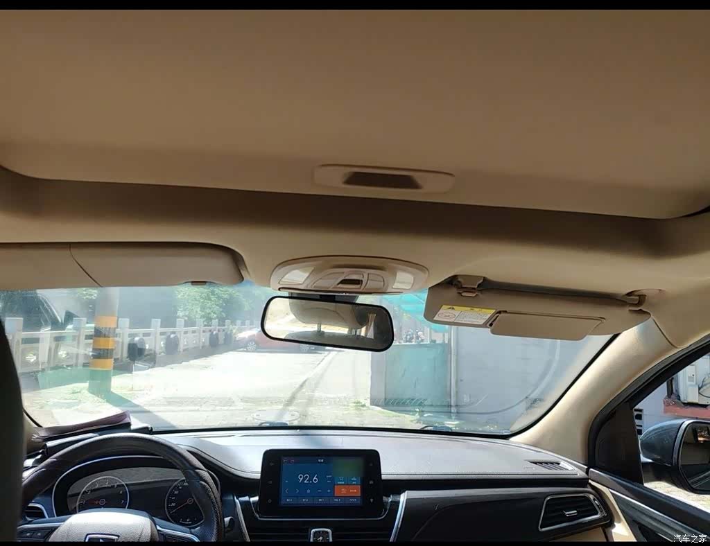 Wuling 730, 2017 17