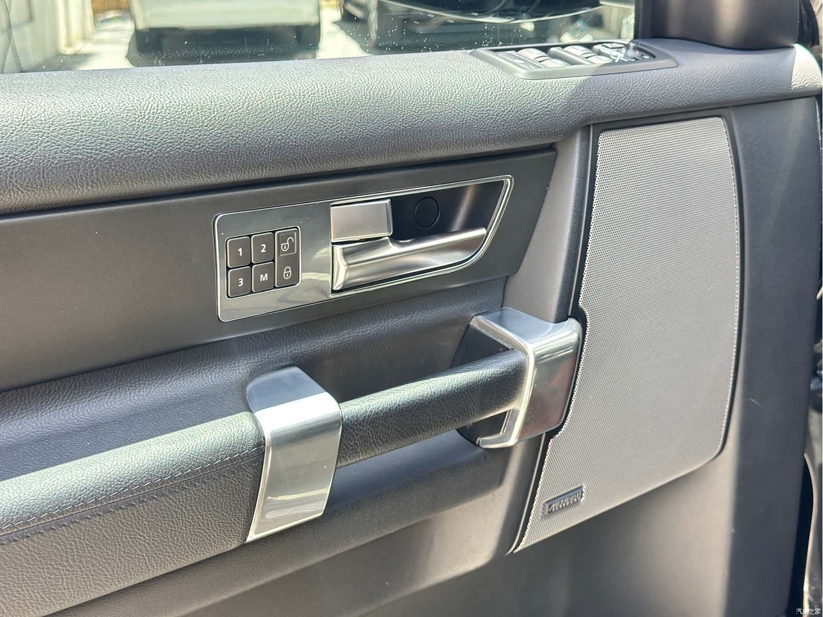 Land Rover Discovery, 2016 14