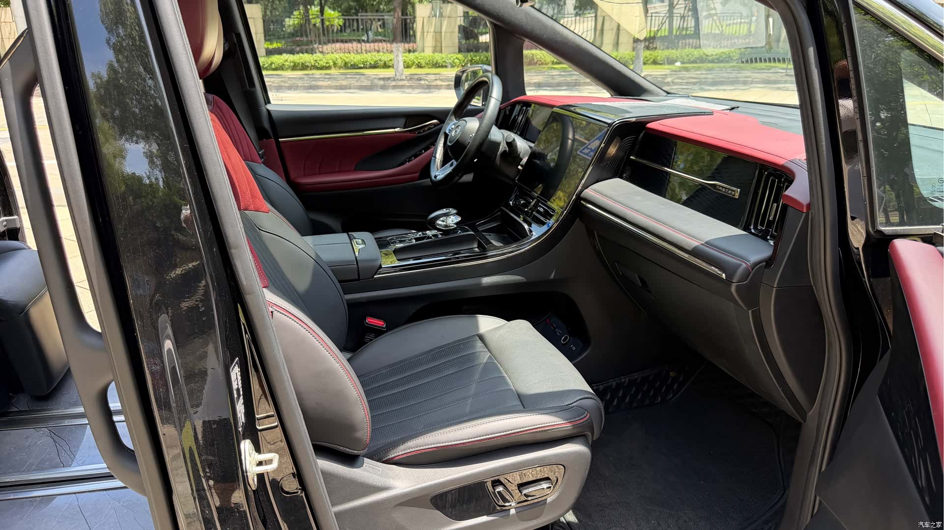 Trumpchi M8, 2023 8