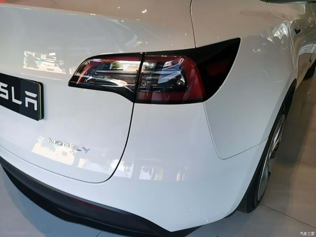 Tesla Model Y, 2022 8