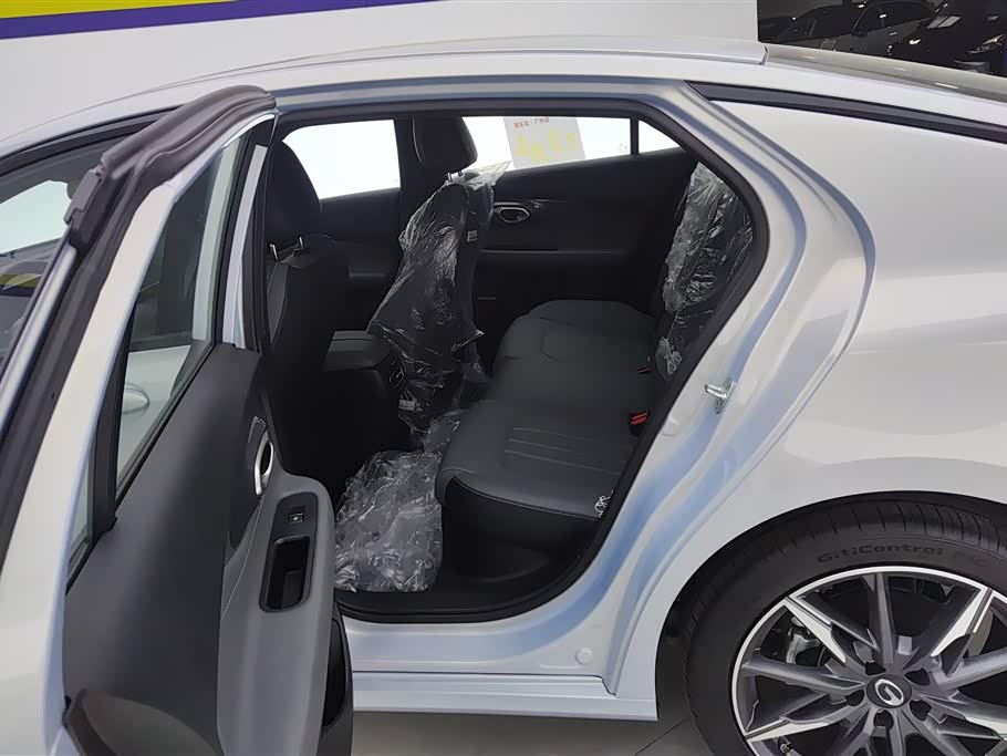 Trumpchi Shadow Leopard