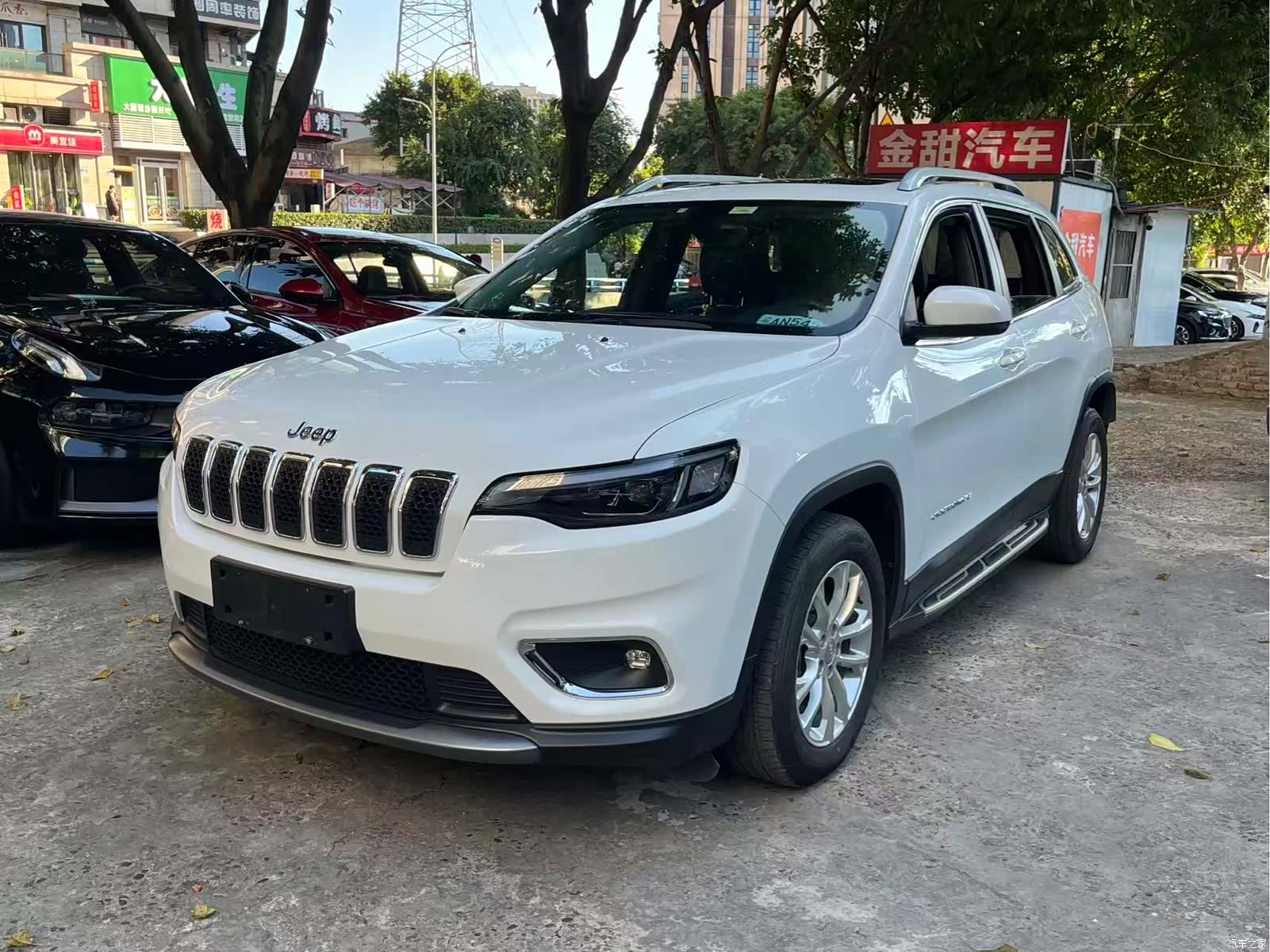 Jeep Cherokee, 2021 1