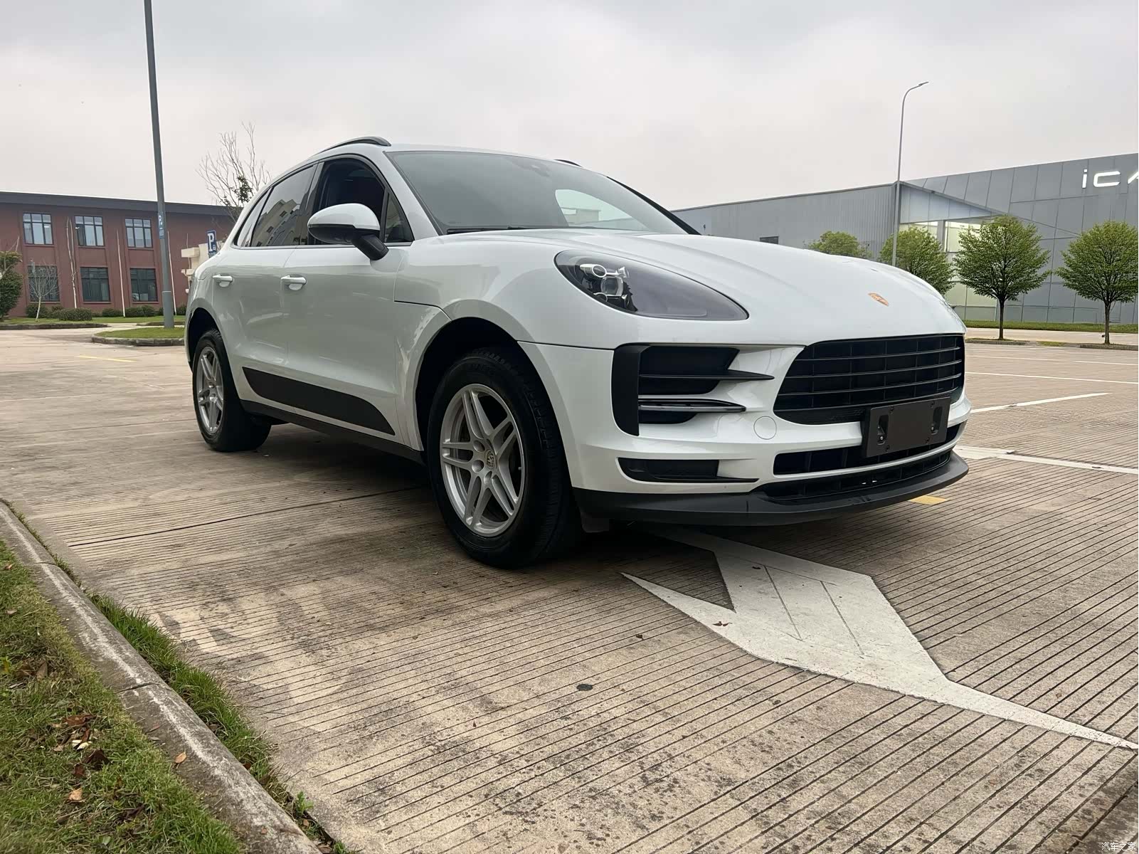 Porsche Macan, 2019 все фото