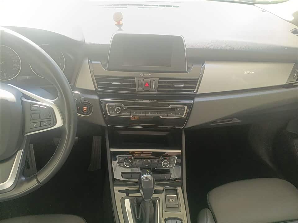 BMW 2 series station wagon